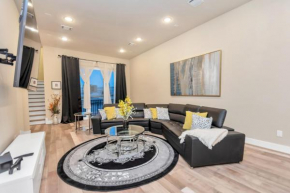 Luxurious Houston Galleria Living